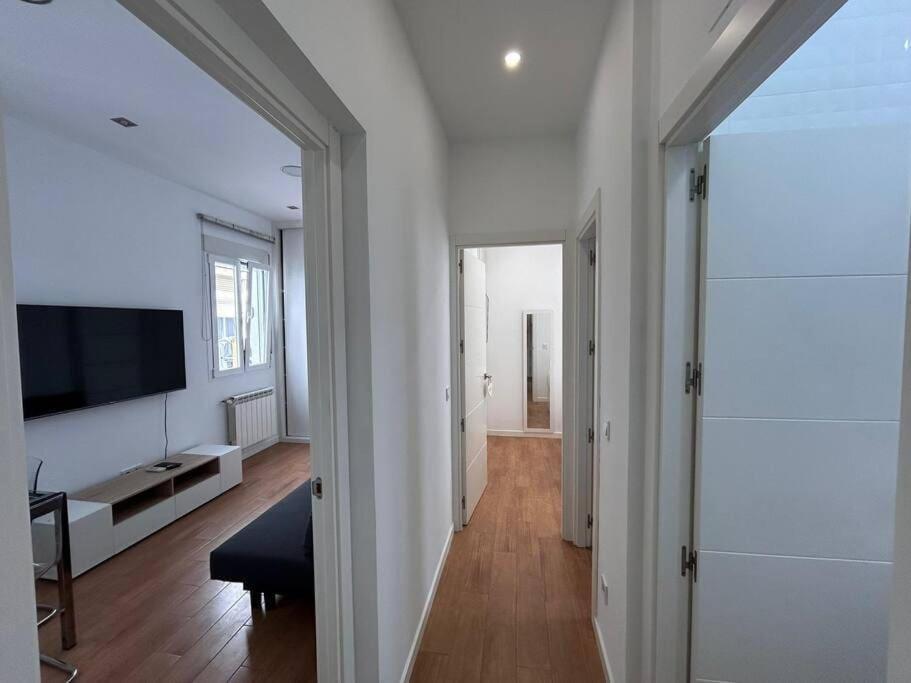 Flat In The Barrio De Las Delicias, Madrid Ngoại thất bức ảnh
