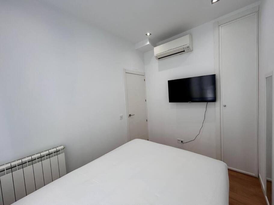 Flat In The Barrio De Las Delicias, Madrid Ngoại thất bức ảnh