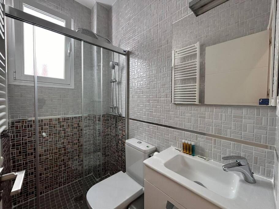 Flat In The Barrio De Las Delicias, Madrid Ngoại thất bức ảnh