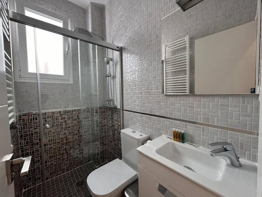Flat In The Barrio De Las Delicias, Madrid Ngoại thất bức ảnh